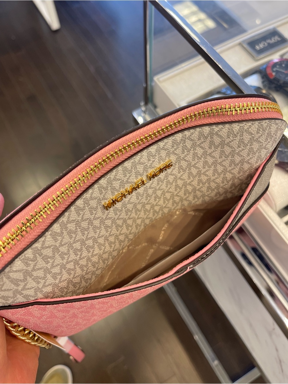 MICHAEL KORS JST Md Dome Color-Block Signature Logo Crossbody
Carnation MULT
NWT - Picture 7 of 16